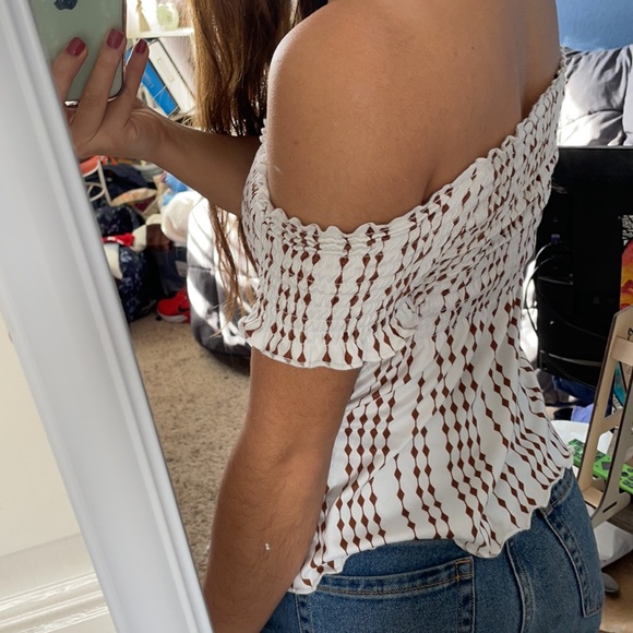 RUE21 Off-Shoulder Patterned Top - Picture 6 of 6